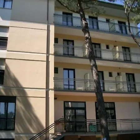 Riviera מלון 3*