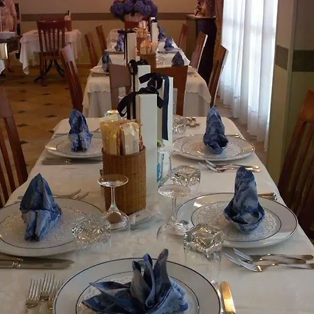 Riviera 3*