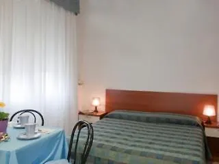 Riviera 3* מרינה די רוונה