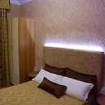 Riviera Hotell 3*