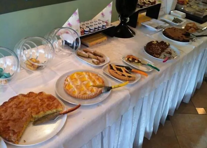 Riviera 3* 마리나디라벤나